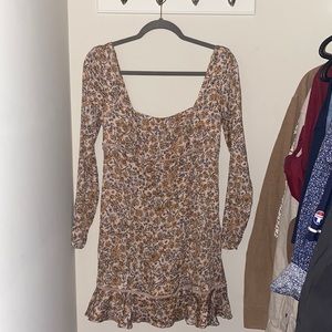 Free people light pink floral mini dress 🌸